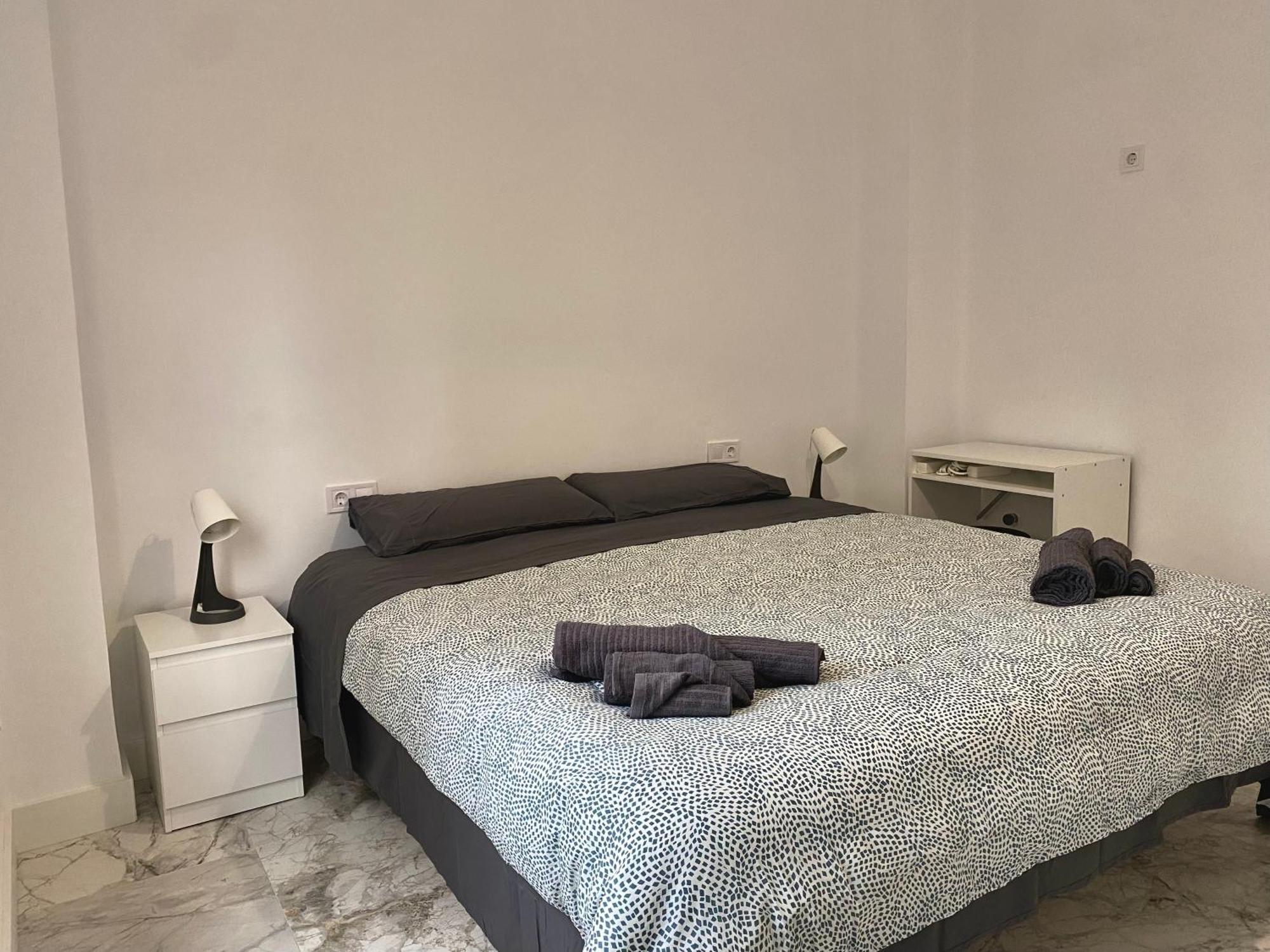 Central Rooms Valencia Downtown - Bruno Apartments Coliving Ngoại thất bức ảnh